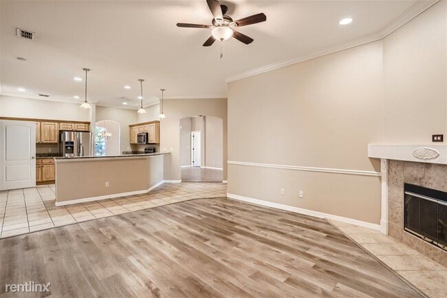 Building Photo - 4 br, 2 bath House - 611 Robinson Oaks Lan...