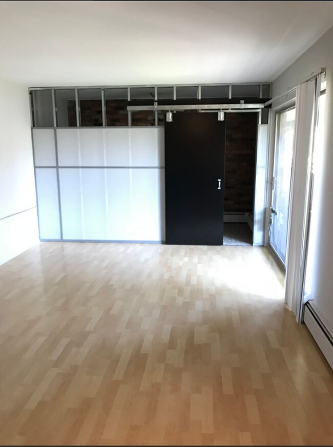 Crooks South Apartments 1923 Crooks Rd Royal Oak, MI Apartments for