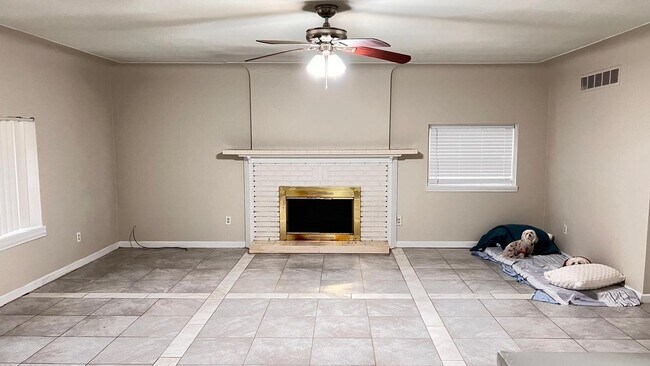 Foto del edificio - 25323 Orchard Lake Rd