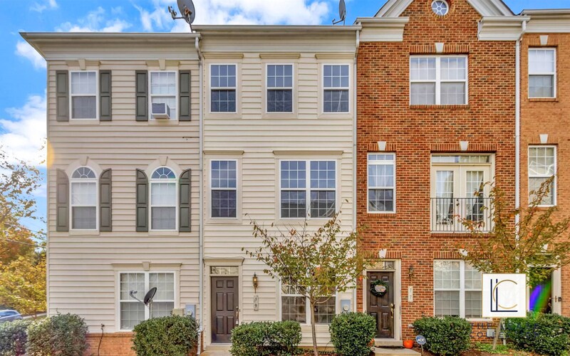 Foto principal - 79 Danbury St SW