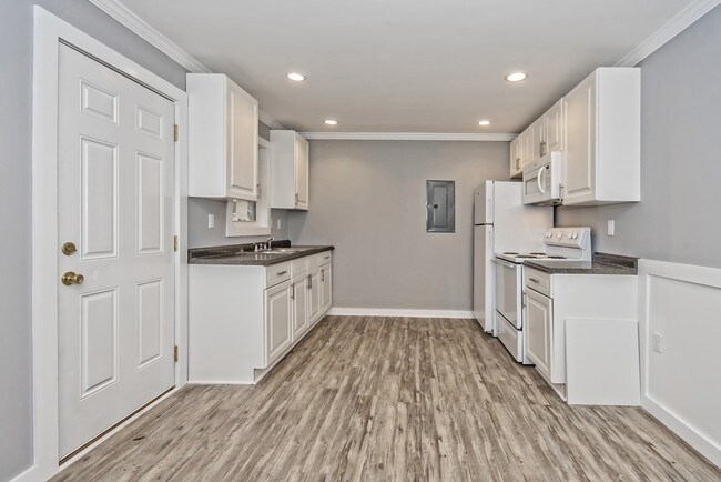 Foto del edificio - 1102 N Hillside Dr