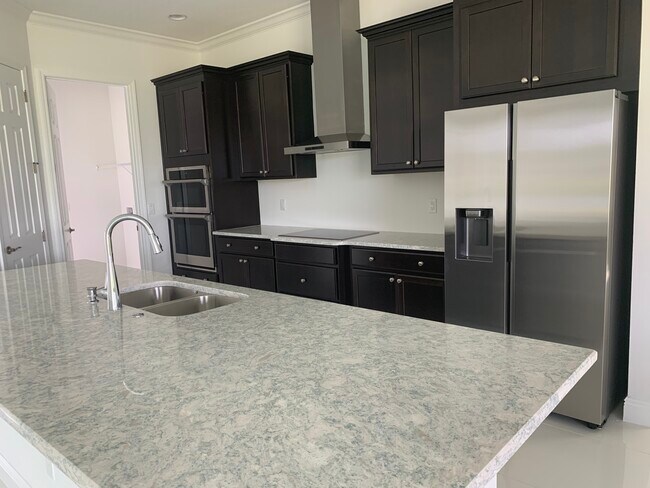 Foto del edificio - 3818 158th Avenue Cir E