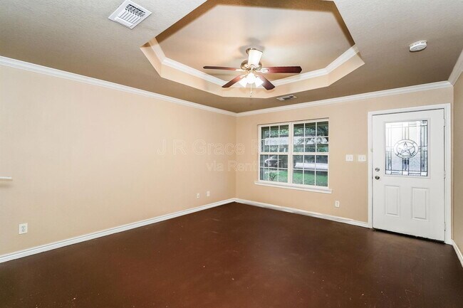 Building Photo - 740 Rocky Rdg