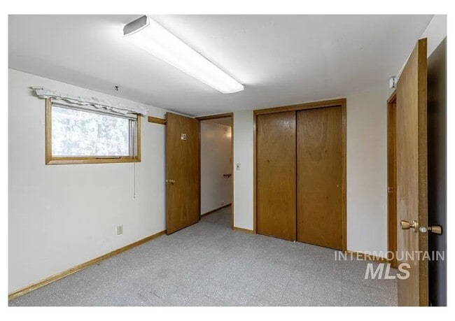 Building Photo - 116 N Cleveland St