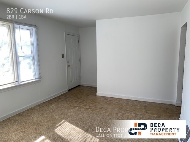 Building Photo - 2 Bedroom House
