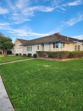 Building Photo - 1260 Somerset Ln