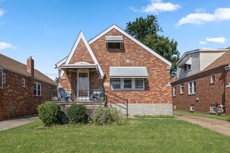 Building Photo - 9043 Kathleen Ave