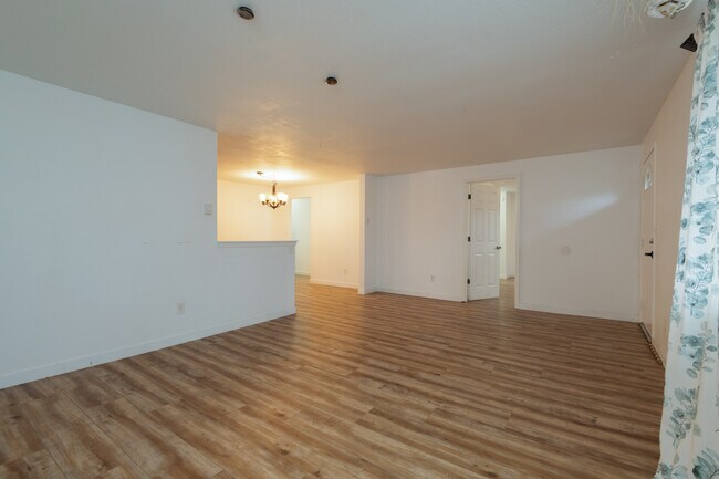 Foto del edificio - 938 E 65th St