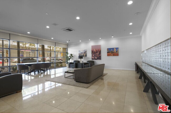 Foto del edificio - 600 W 9th St