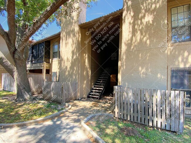 Foto del edificio - 2 br, 2 bath Condo - 1202 Thorpe Ln 205 205