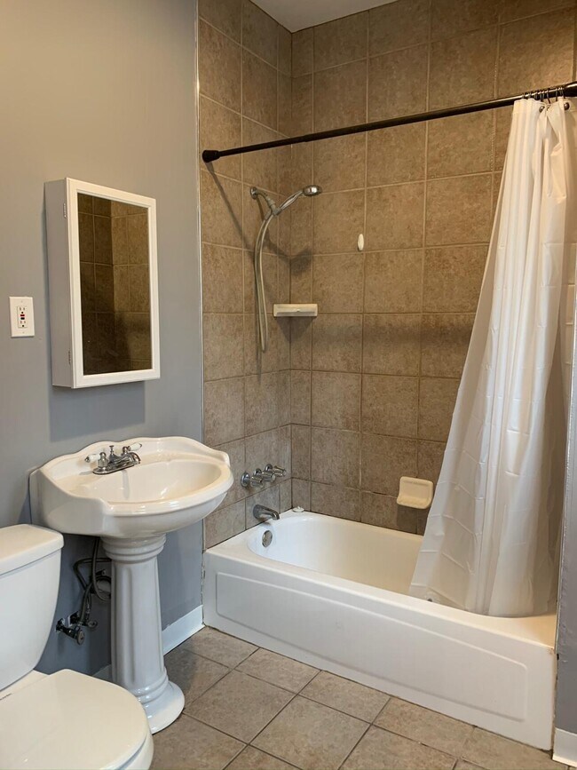 188 Charlotte St Unit 190 DN, Rochester, NY 14607 Condo for Rent in