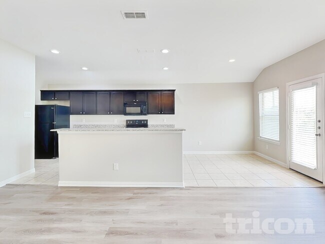 Foto del edificio - 9100 St Barts Rd