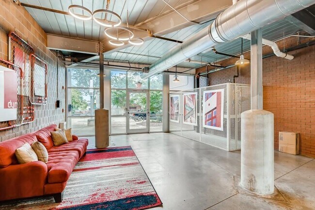 Foto del edificio - 572 Edgewood Ave NE