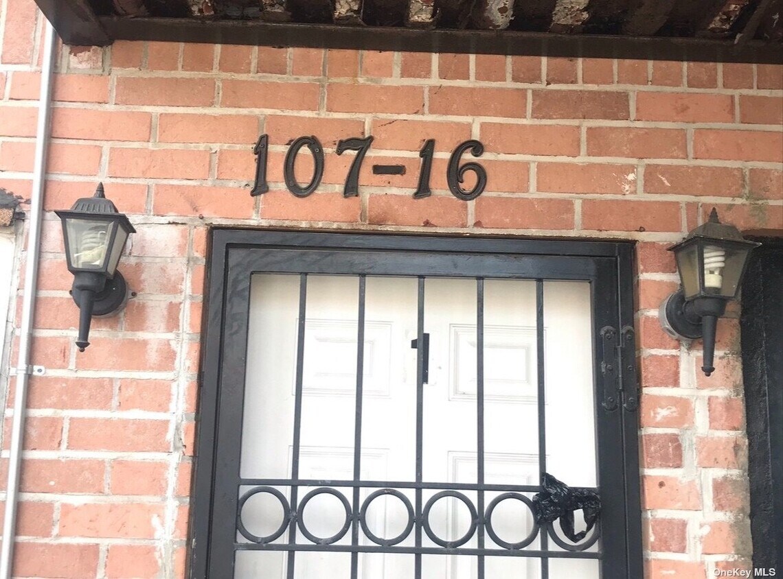 Primary Photo - 107-16-107156 156th St