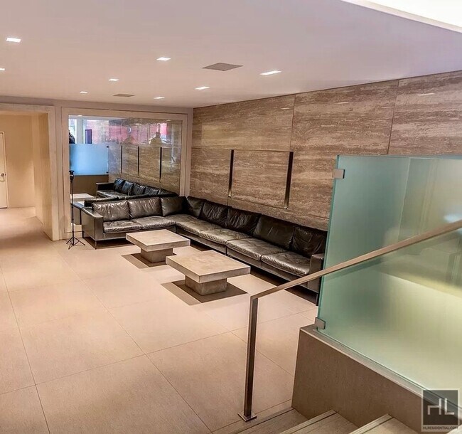 Foto del edificio - East 82nd Street