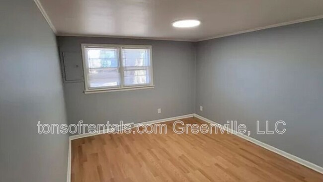Building Photo - 2081 Hayne St