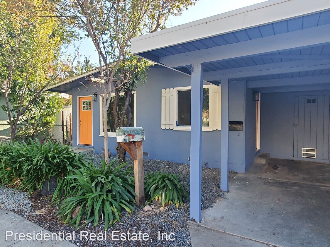 Primary Photo - 3 br, 1 bath House - 778 Hamilton Ave