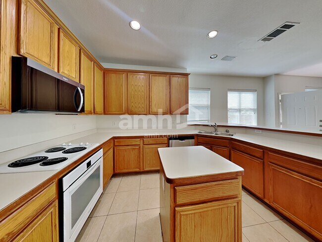 Foto del edificio - 2619 Hopkins Dr