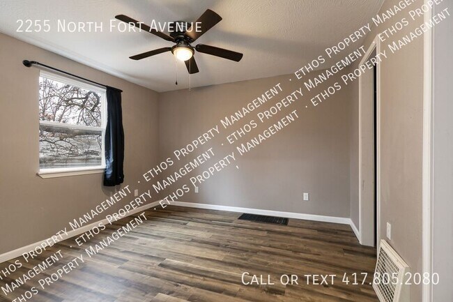 Foto del edificio - 2255 N Fort Ave