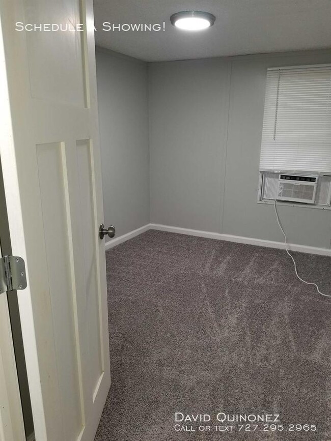 Foto del edificio - 4420 SW 61st St