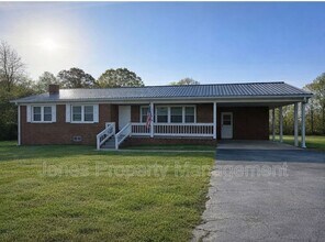 Building Photo - 152 Leonard Dr
