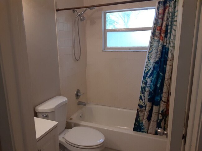 Foto del edificio - 8350 Afton Ln