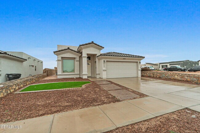 Building Photo - 664 Paseo Modesto Dr