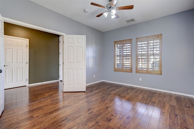 Foto del edificio - 4 bedroom, 2 bath Home in Quailwood