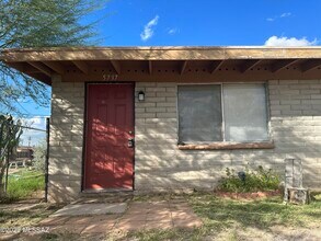 Building Photo - 5737 E 24th St