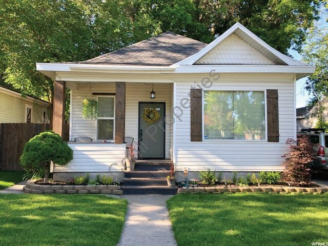 Foto del edificio - 358 Roosevelt Ave