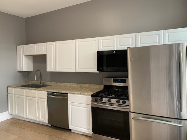 Foto del edificio - 2633 W Potomac Ave
