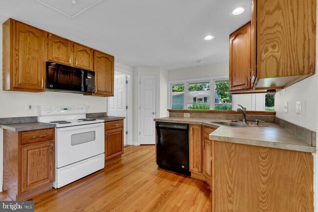 Foto del edificio - 107 Winchester Ave