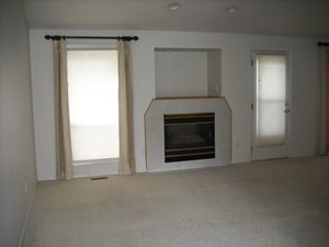 Building Photo - Ranch Style 3 Bedroom/2 Bath Home With Uni...