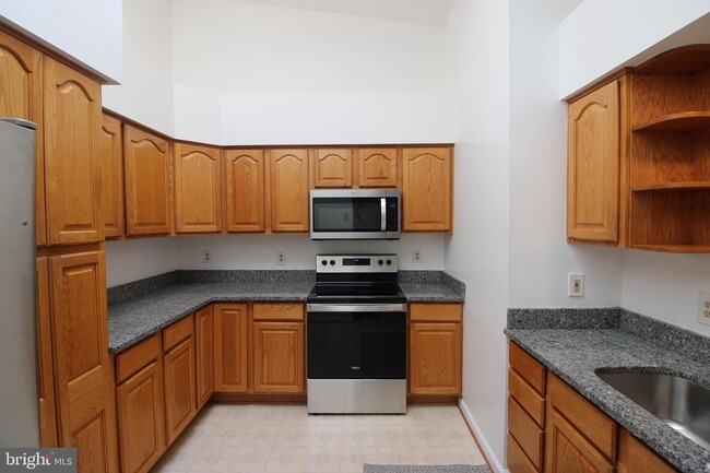 Building Photo - 7509 Ashby Ln