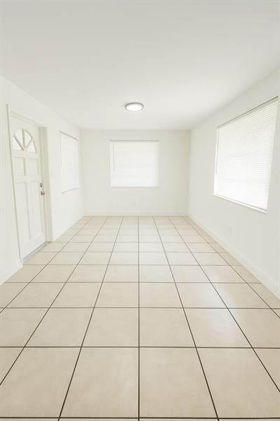Foto del edificio - 917 NE 22nd Dr