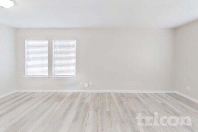 Foto del edificio - 1702 Floyd Rd