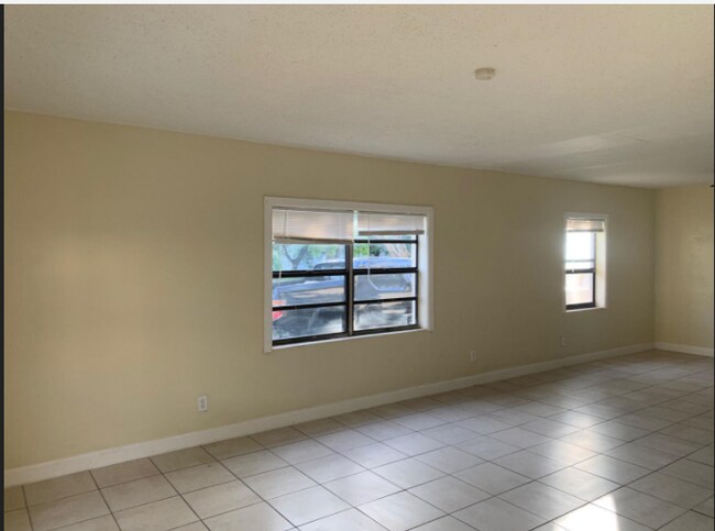 Foto del edificio - 901 6th St