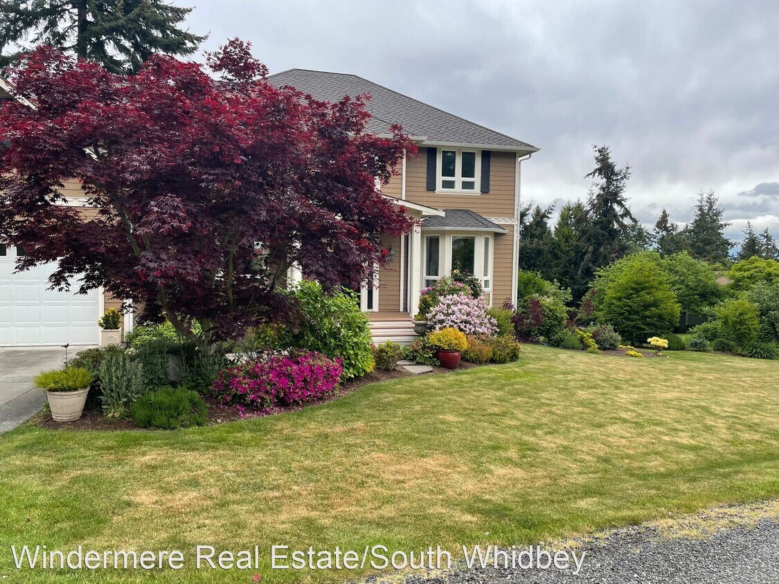 Foto del edificio - 3 br, 3.5 bath House - 4815 Verbena Lane