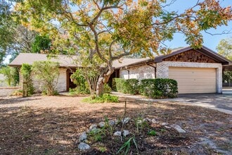 Building Photo - 1104 Carlton Rd