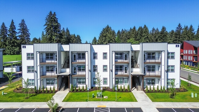 Building Photo - Jailen's Pointe Apartments