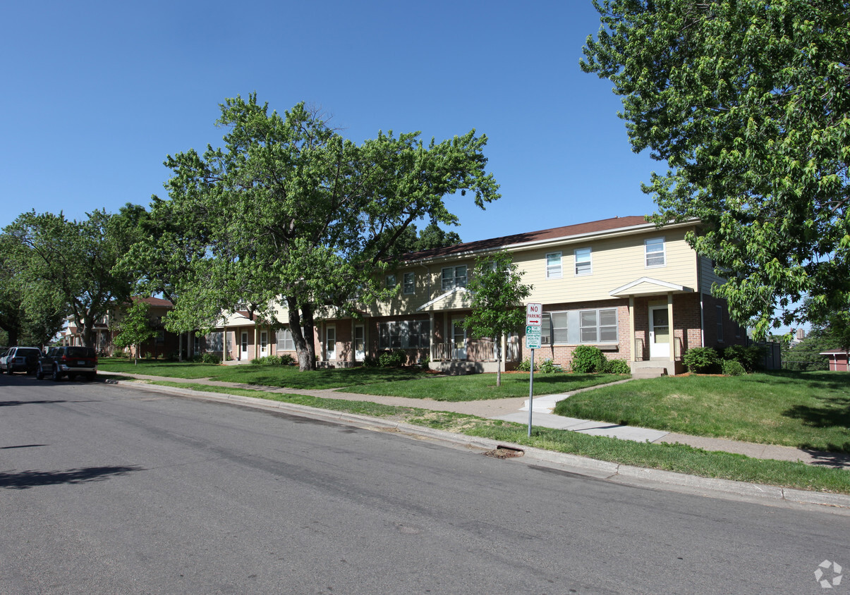 Primary Photo - 96 Saint Marys Ave
