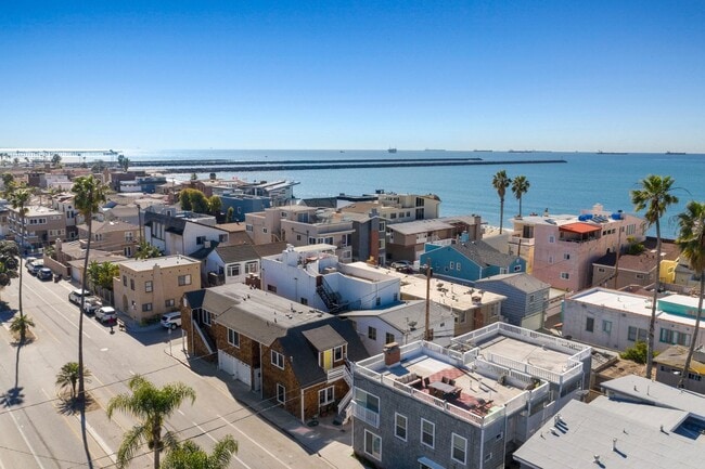 Building Photo - 6514 E Ocean Blvd