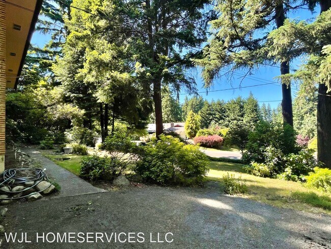 Foto del edificio - 4 br, 3 bath House - 16035 SE 43rd St