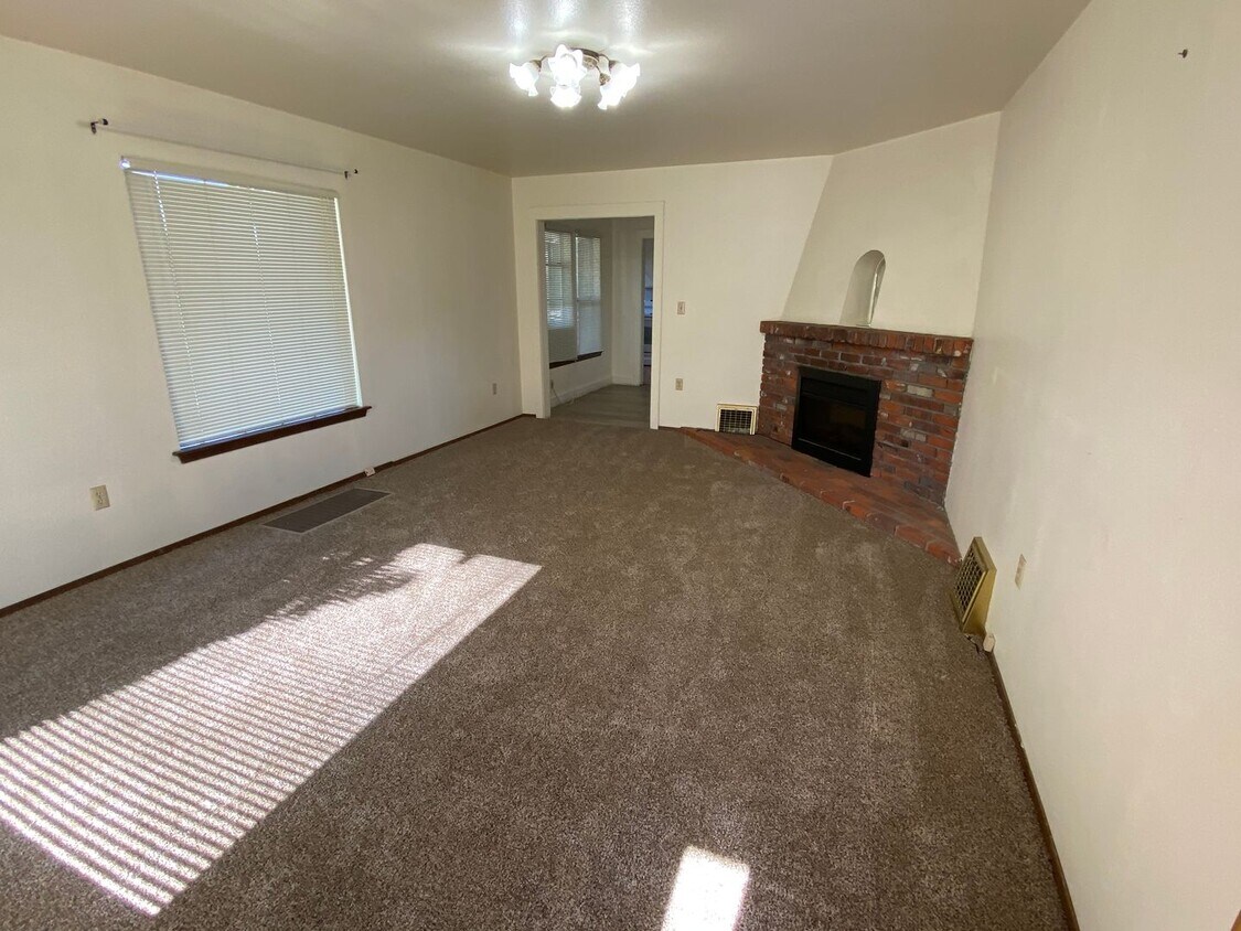 Primary Photo - e2607