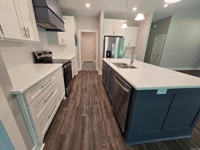 Building Photo - 5009 Springwood Cir