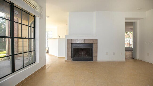 Foto del edificio - 8711 Fancy Finch Dr