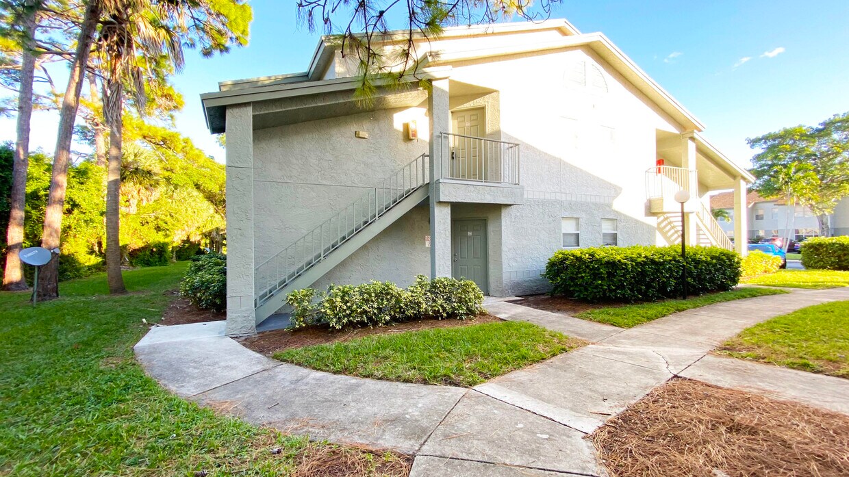 1401 Village Blvd Unit 2022, West Palm Beach, FL 33409 Condo for Rent