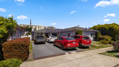 Building Photo - 5522 Dorothy Dr