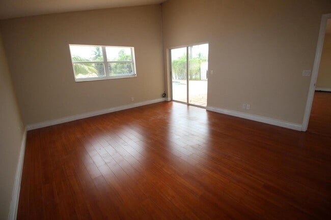 Building Photo - 3524 Miramontes Cir