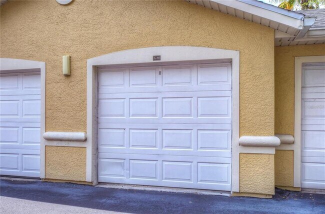 Building Photo - 5125 Palm Springs Blvd